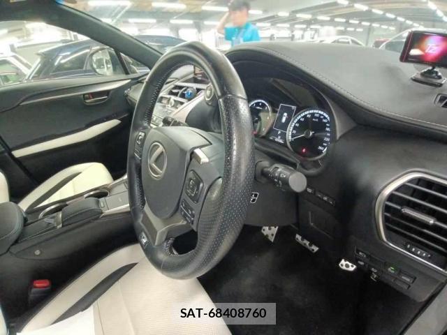 Lexus NX 2018-10 8649293-4