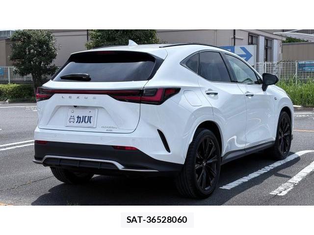 Lexus NX 2022-10 8649636-14