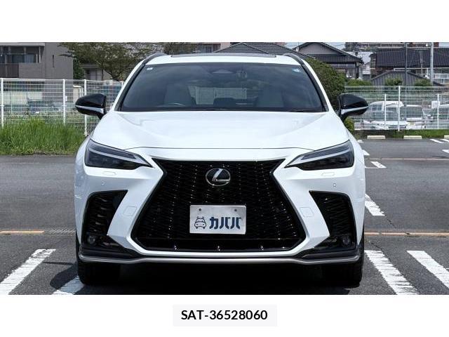 Lexus NX 2022-10 8649636-3
