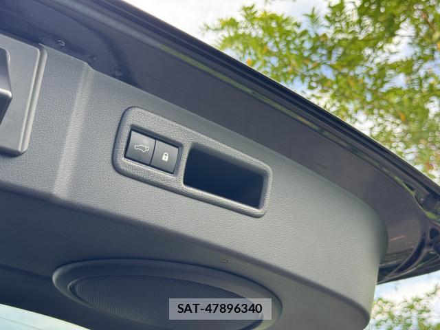 Lexus NX 2021-04 8651162-14