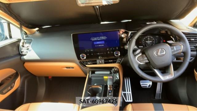 Lexus NX 2025-11 8651288-2