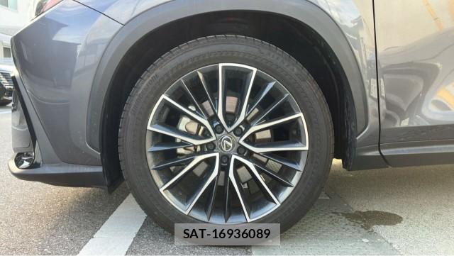 Lexus NX 2023-11 8651456-8