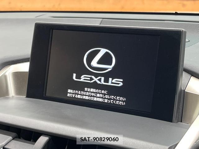 Lexus NX 2015-01 8652634-2