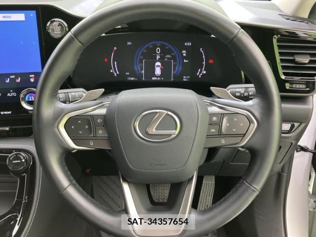 Lexus NX 2023-04 8653575-13