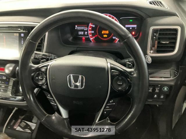 Honda ODYSSEY 2013-11 8648533-19