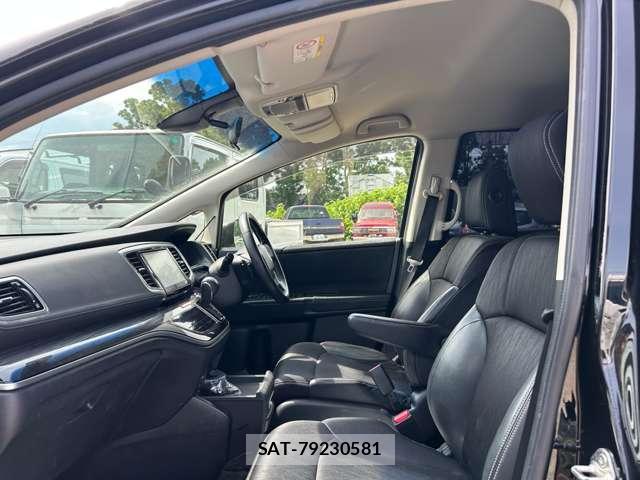 Honda ODYSSEY 2015-04 8651786-14