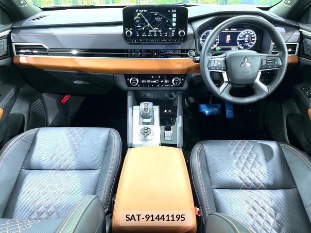Mitsubishi OUTLANDER PHEV 2022-07 8646623-1