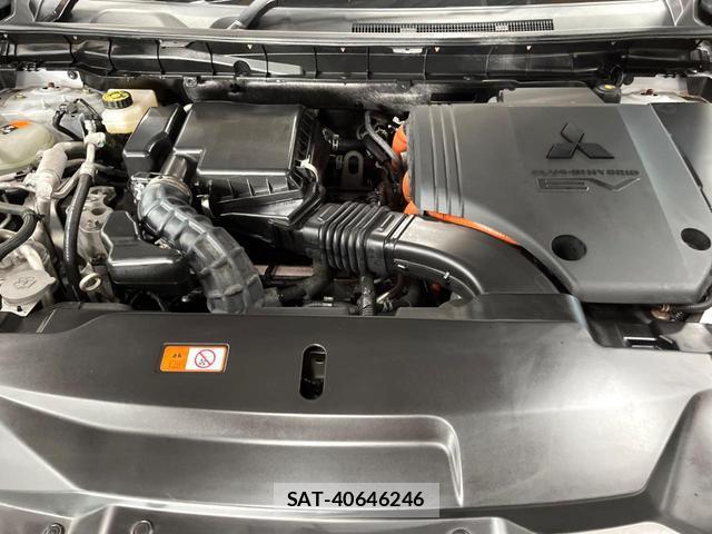 Mitsubishi OUTLANDER PHEV 2024-01 8647299-17