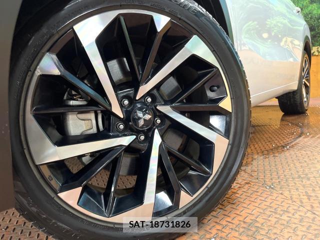 Mitsubishi OUTLANDER PHEV 2022-10 8647300-12
