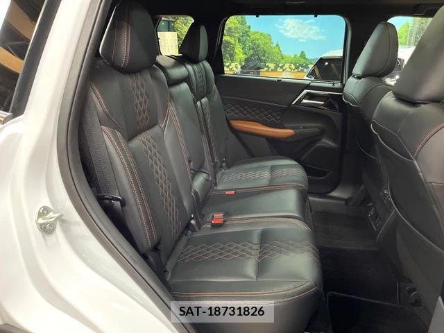 Mitsubishi OUTLANDER PHEV 2022-10 8647300-8