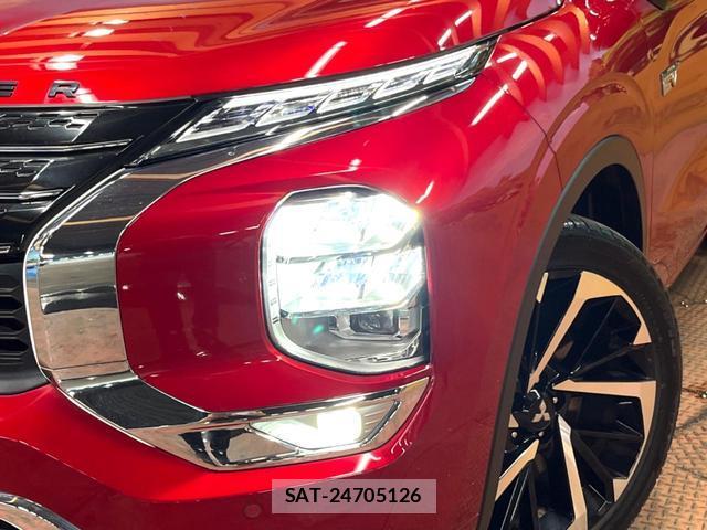 Mitsubishi OUTLANDER PHEV 2022-06 8647315-13