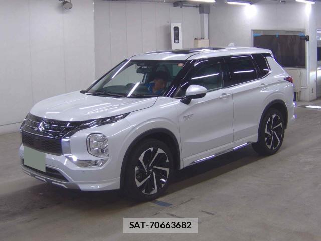Mitsubishi OUTLANDER PHEV 2022-11 8649073-3