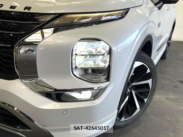 Mitsubishi OUTLANDER PHEV 2021-12 8649368-13