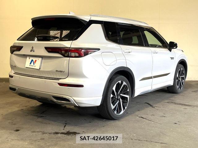 Mitsubishi OUTLANDER PHEV 2021-12 8649368-17