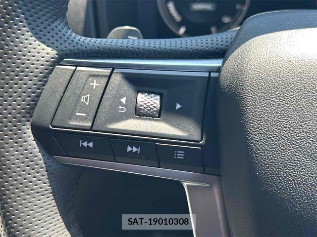 Mitsubishi OUTLANDER PHEV 2022-07 8649495-16