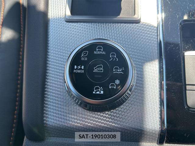 Mitsubishi OUTLANDER PHEV 2022-07 8649495-19