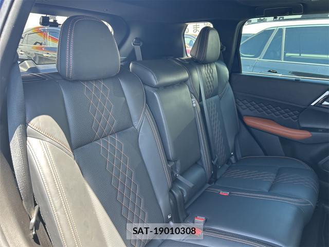 Mitsubishi OUTLANDER PHEV 2022-07 8649495-4