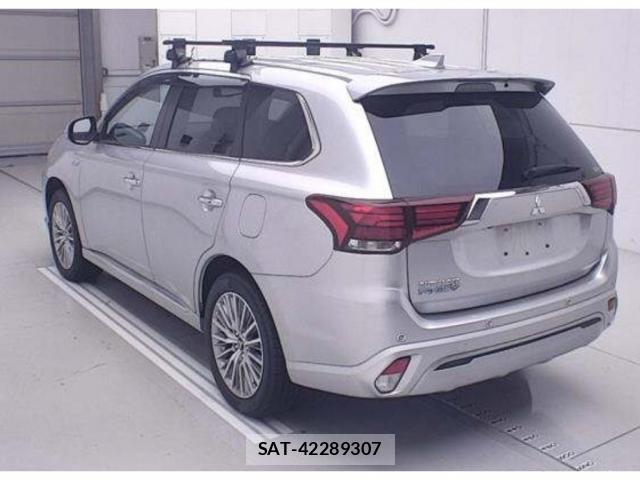 Mitsubishi OUTLANDER PHEV 2021-07 8650307-1