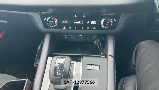 Mitsubishi OUTLANDER PHEV 2024-11 8651385-14