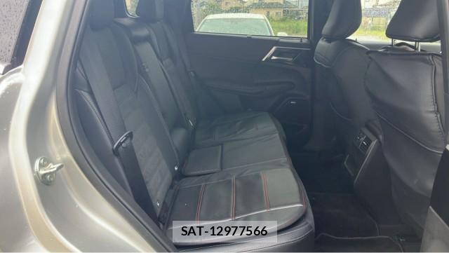 Mitsubishi OUTLANDER PHEV 2024-11 8651385-6