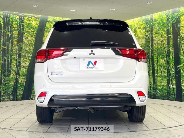 Mitsubishi OUTLANDER PHEV 2021-09 8652282-14