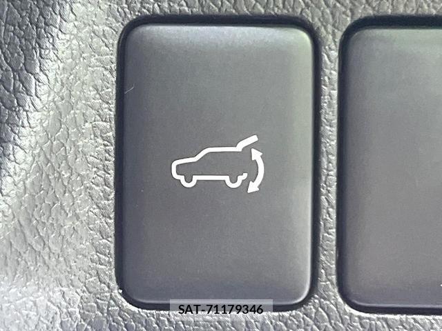 Mitsubishi OUTLANDER PHEV 2021-09 8652282-5
