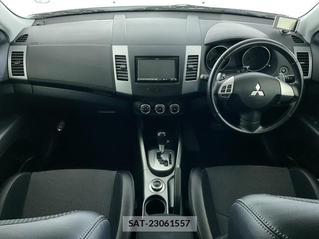 Mitsubishi OUTLANDER 2012-02 8652723-11