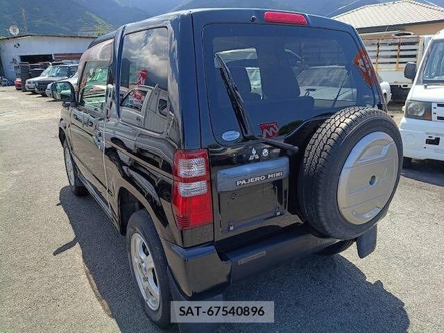 Mitsubishi PAJERO MINI 2004-03 8652472-1