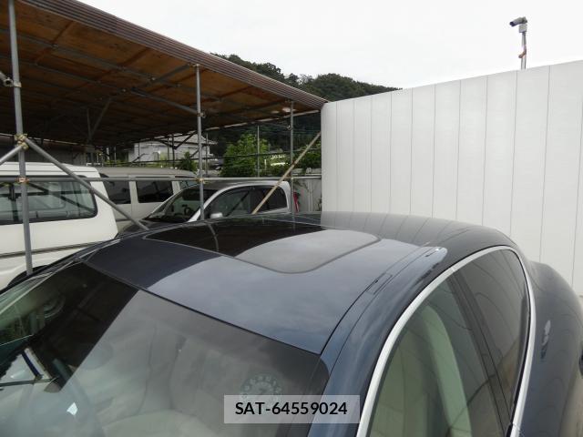 Porsche PANAMERA 2009-10 8646995-11