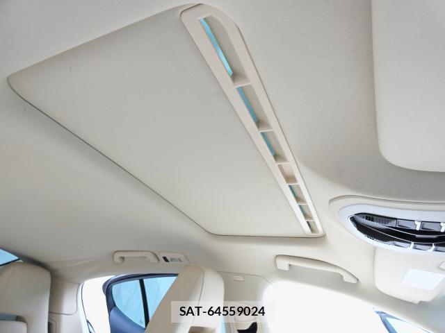 Porsche PANAMERA 2009-10 8646995-16