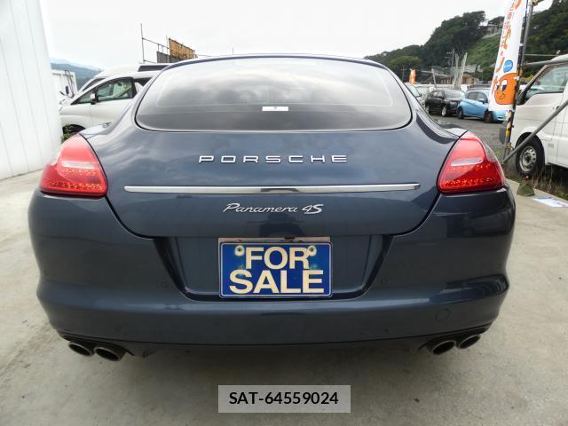 Porsche PANAMERA 2009-10 8646995-3