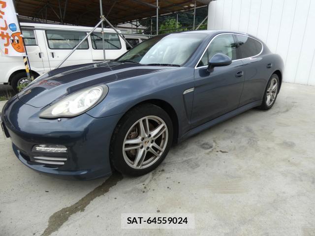 Porsche PANAMERA 2009-10 8646995-9