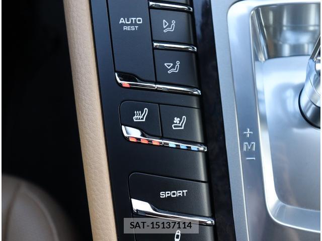 Porsche PANAMERA 2016-08 8647962-11