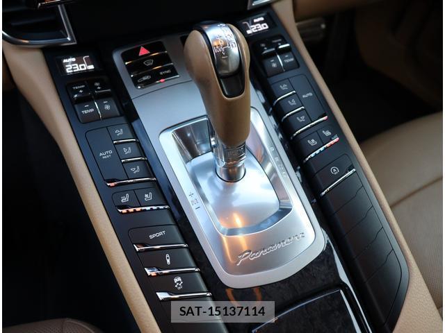 Porsche PANAMERA 2016-08 8647962-8