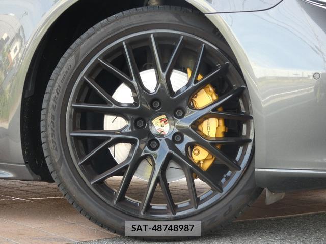 Porsche PANAMERA 2018-01 8647964-2