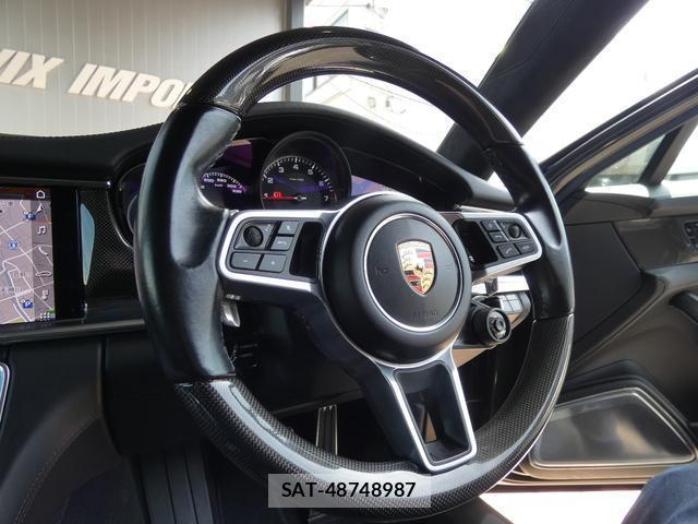 Porsche PANAMERA 2018-01 8647964-5