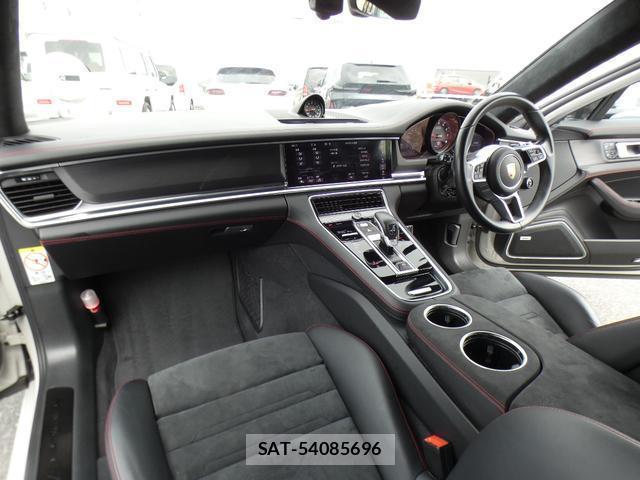 Porsche PANAMERA 2019-04 8648732-2