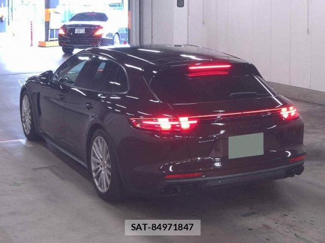 Porsche PANAMERA 2018-05 8649070-1