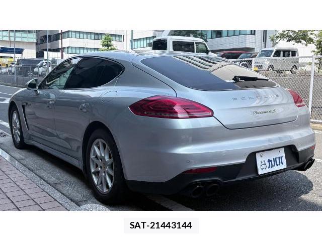 Porsche PANAMERA 2015 8649624-16