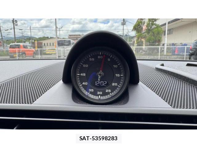 Porsche PANAMERA 2021-10 8649678-5