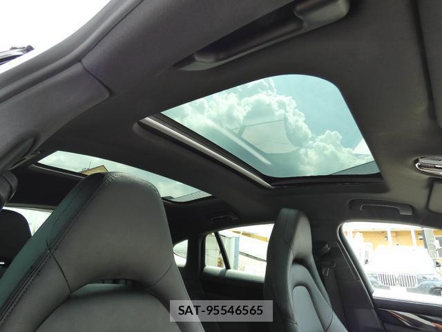 Porsche PANAMERA 2018-12 8653339-7