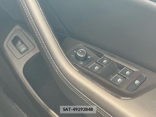 VolksWagen PASSAT VARIANT 2016-03 8653007-19