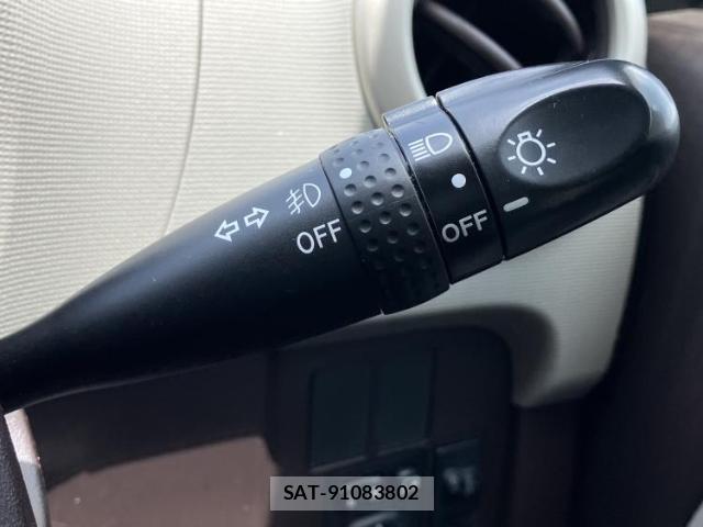 Toyota PASSO 2014-02 8647114-13