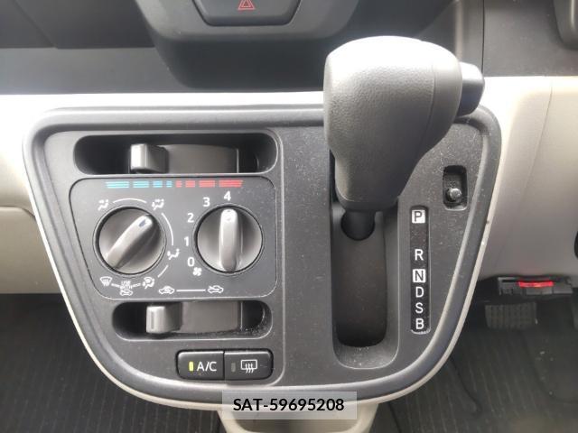 Toyota PASSO 2021-08 8647534-11