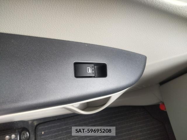 Toyota PASSO 2021-08 8647534-12