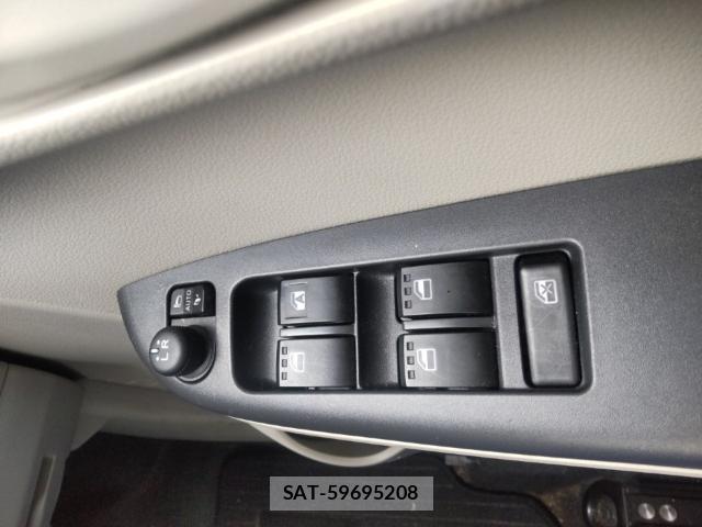 Toyota PASSO 2021-08 8647534-13