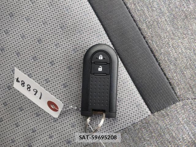 Toyota PASSO 2021-08 8647534-14