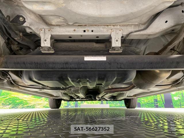Toyota PASSO 2013-12 8648276-18