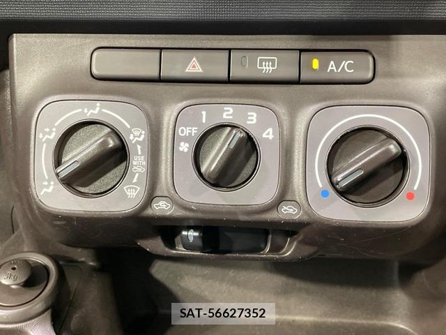 Toyota PASSO 2013-12 8648276-7
