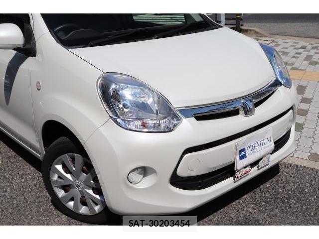 Toyota PASSO 2015-08 8652211-1